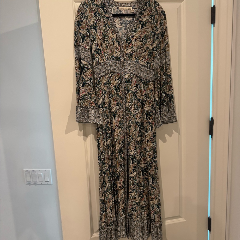 Chelsea & Violet Paisley Top